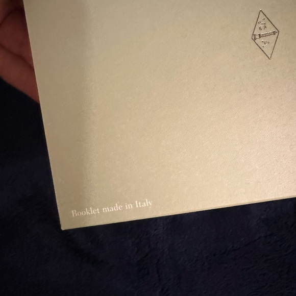 Van Cleef & Arpels Booklet new - Picture 8 of 11